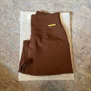 Gymshark x Whitney Simmons shorts-brown